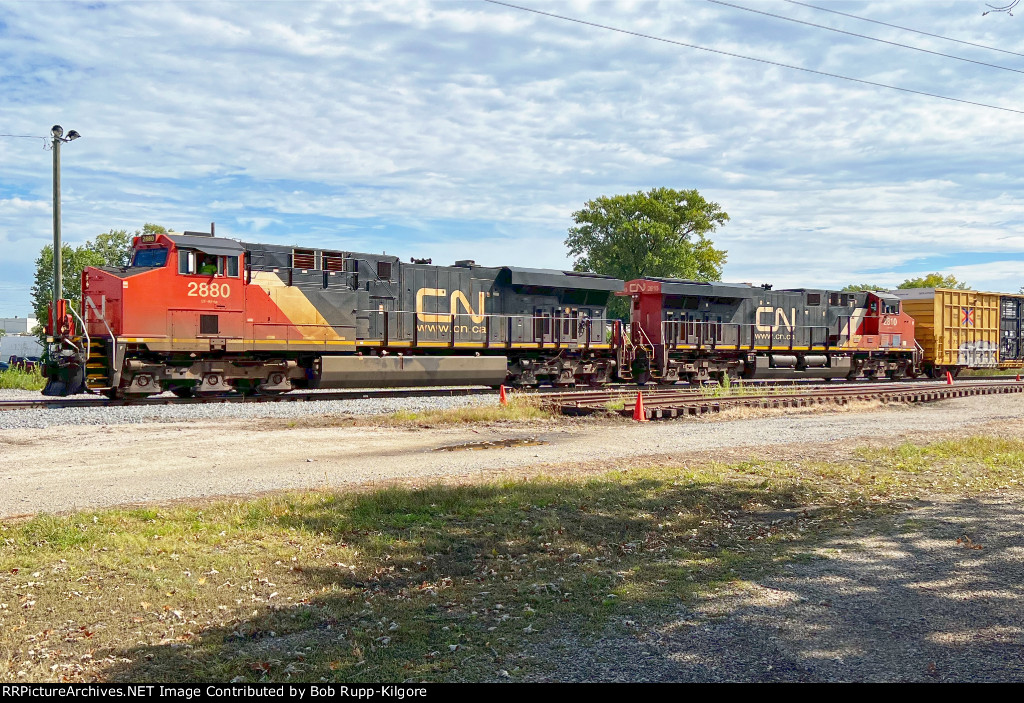 CN 2880